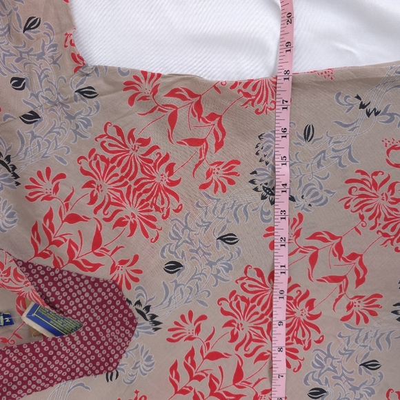 Janaki Miniature Household of conscious Living CottonTunic Medium - Picture 7 of 12